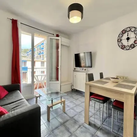 For 6 People Apartment *