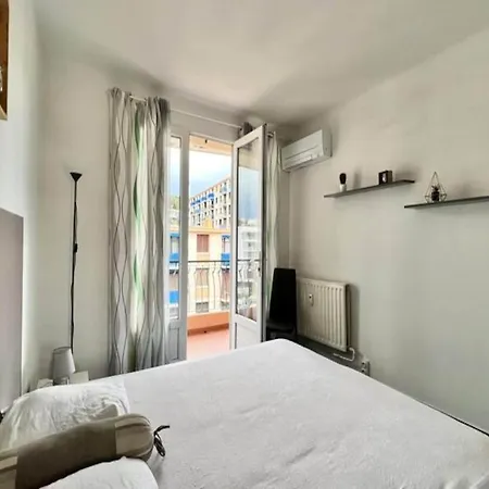 Apartment For 6 People Saint-Raphael (Var)