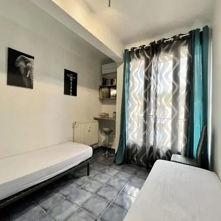 For 6 People * Saint-Raphael (Var)
